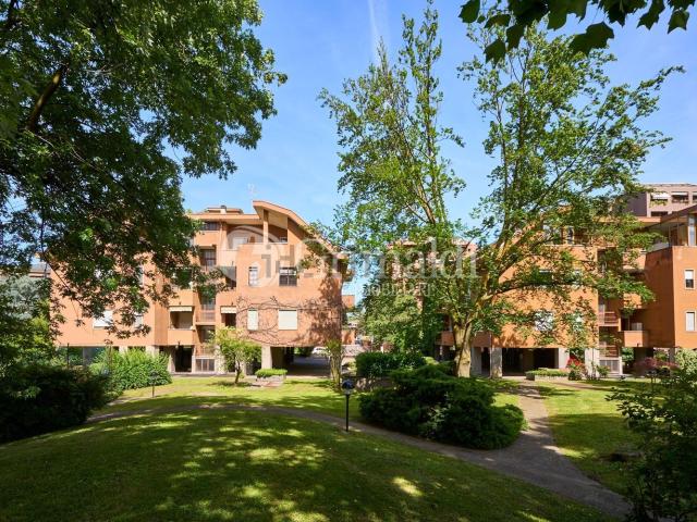 Appartamento in vendita a Vedano Al Lambro, Lombardia