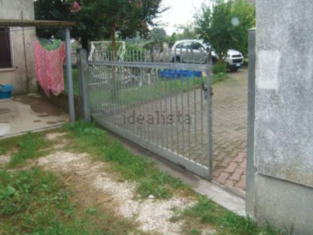 Appartamento in vendita a Crocetta Del Montello, Veneto