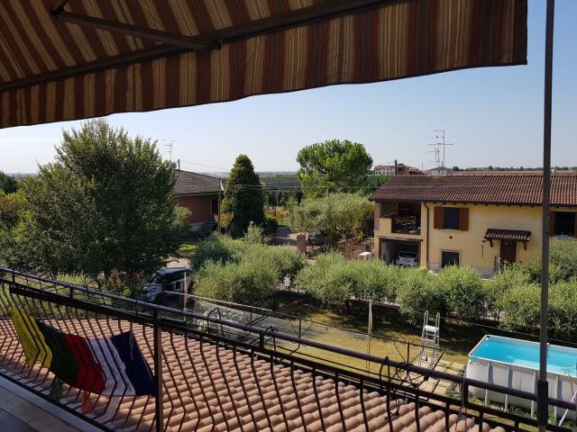 Appartamento in vendita a Sommacampagna, Veneto