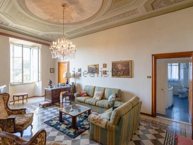 Appartamento in vendita a Cortona, Toscana