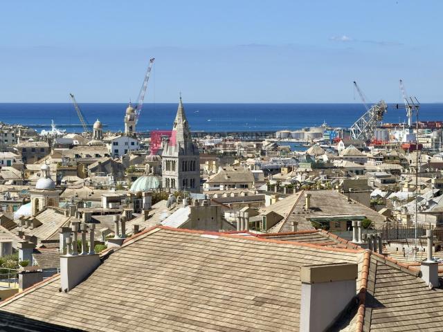 Appartamento in vendita a Centro Est, Serra Riccò