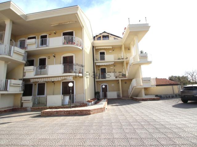 Appartamento in vendita a Gravina Di Catania, Sicilia