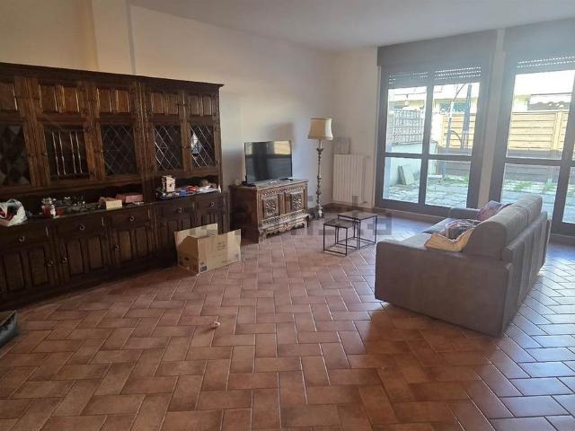 Appartamento in vendita a Ronco, Cernusco Sul Naviglio
