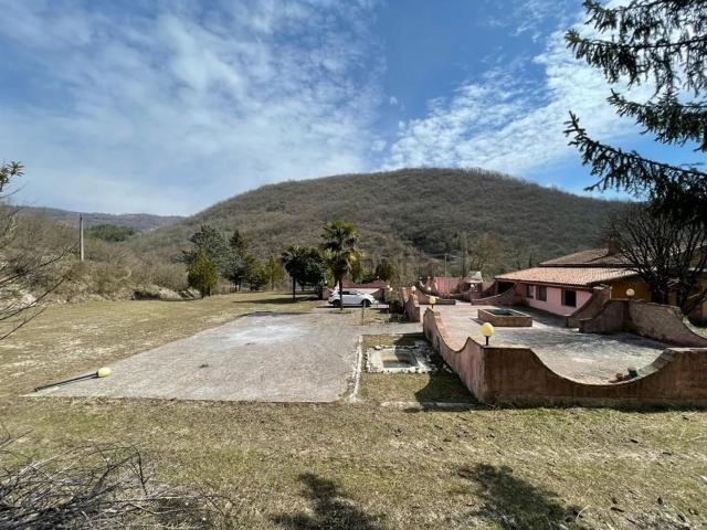 Appartamento in vendita a Rieti, Lazio