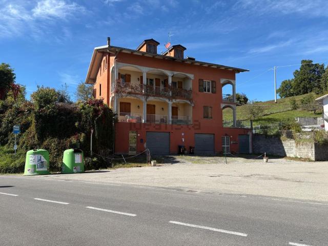 Appartamento in vendita a Ranzano, Palanzano