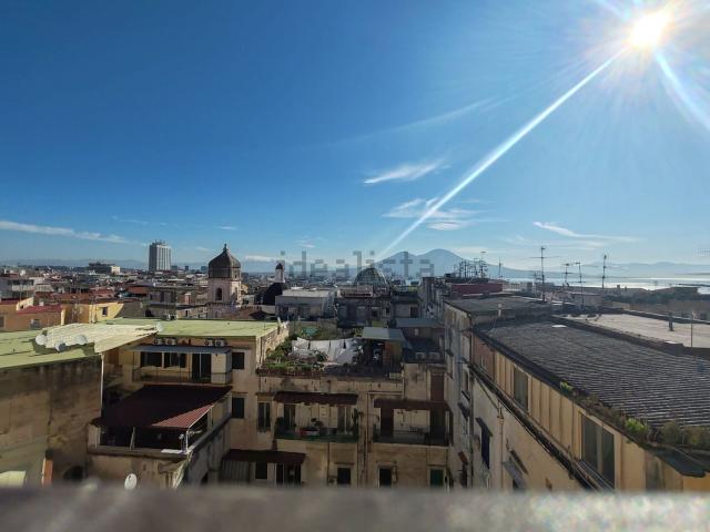Attico in vendita a Municipalità 1, Campania