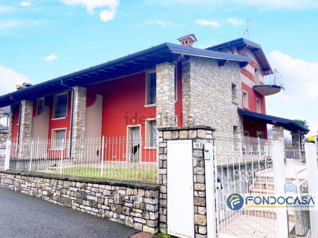 Appartamento in vendita a Capriolo, Lombardia