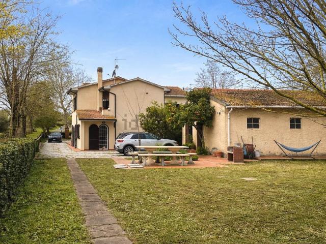 Appartamento in vendita a Cecina, Toscana