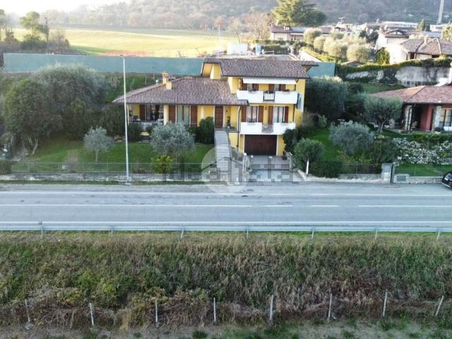 Appartamento in vendita a Lonato, Brescia