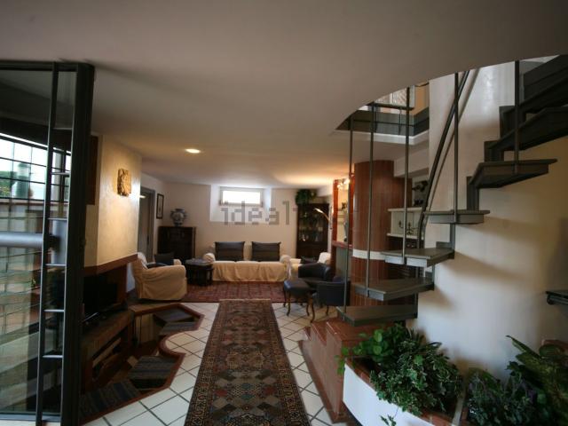 Appartamento in vendita a Monteliscai, Siena