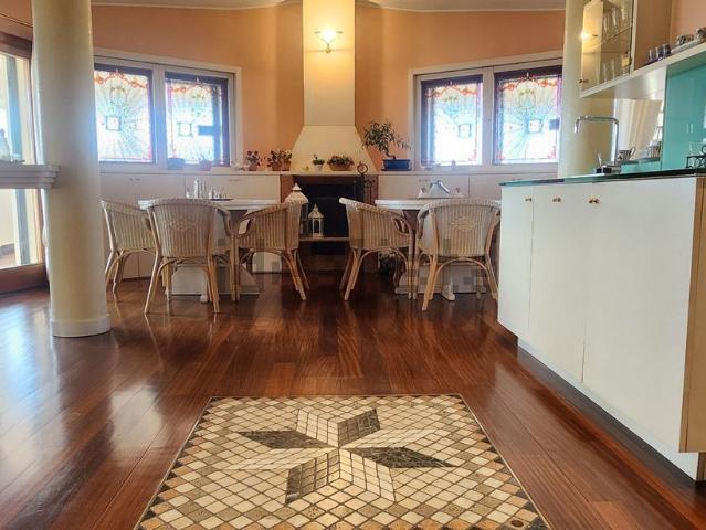 Attico in vendita a Mariano Comense, Como