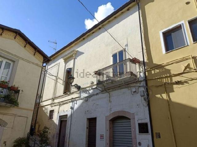 Appartamento in vendita a Barile, Potenza