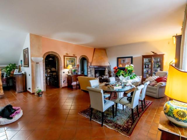 Appartamento in vendita a Poggio Gagliardo, Montescudaio