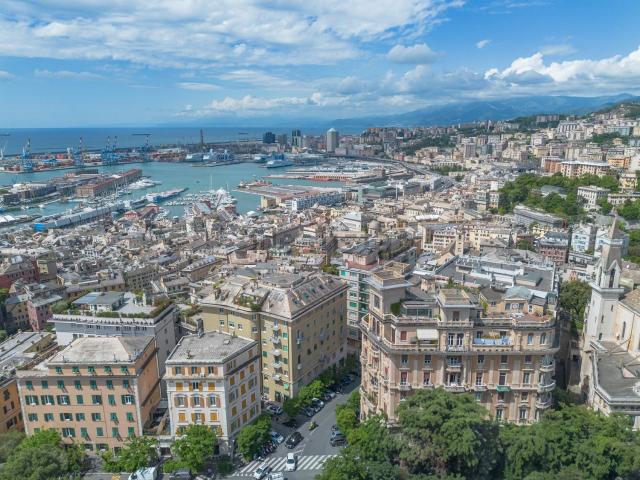 Appartamento in vendita a Centro Est, Serra Riccò