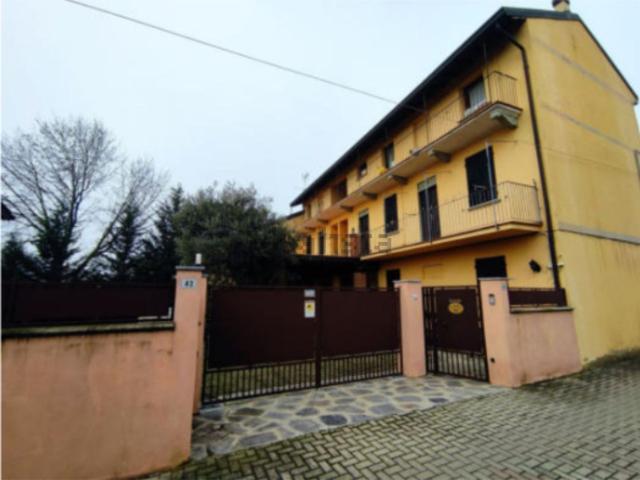 Appartamento in vendita a Cerano, Novara