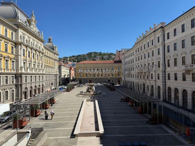 Appartamento in vendita a Città Nuova-Barriera Nuova-San Vito-Città Vecchia, Villa Opicina