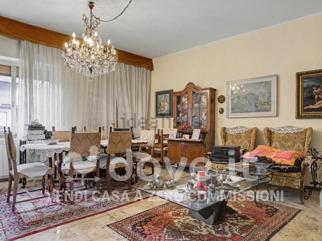 Appartamento in vendita a Almè, Lombardia