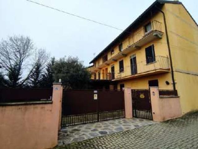 Appartamento in vendita a Cerano, Novara
