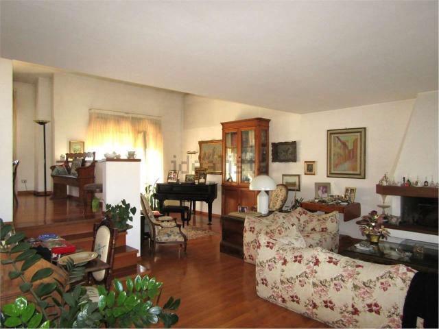 Attico in vendita a Pistoia, Toscana