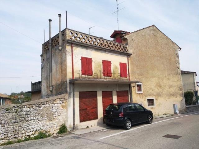 Appartamento in vendita a Caneva, Friuli-Venezia Giulia