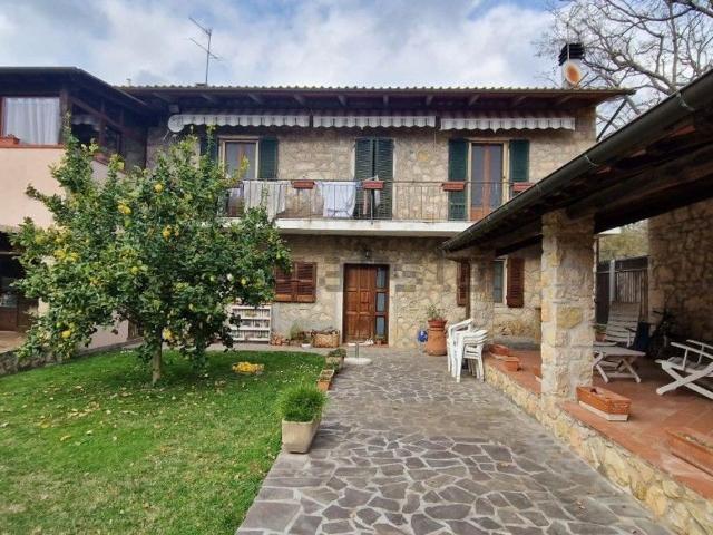 Appartamento in vendita a Pereta, Magliano in Toscana