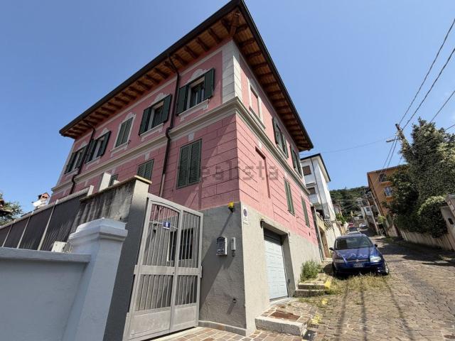 Attico in vendita a Opicina / Opčine, Villa Opicina