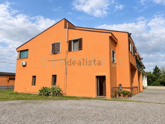 Appartamento in vendita a Roncoferraro, Lombardia