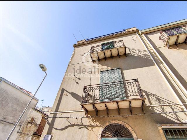Appartamento in vendita a Ventimiglia Di Sicilia, Sicilia