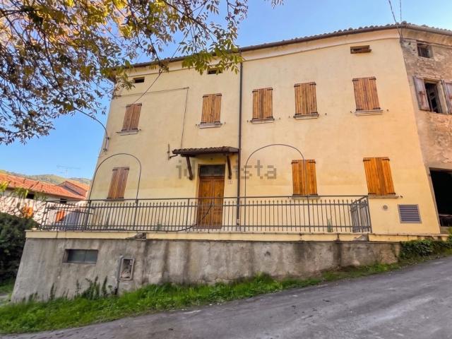 Appartamento in vendita a Appennino Reggiano, Re