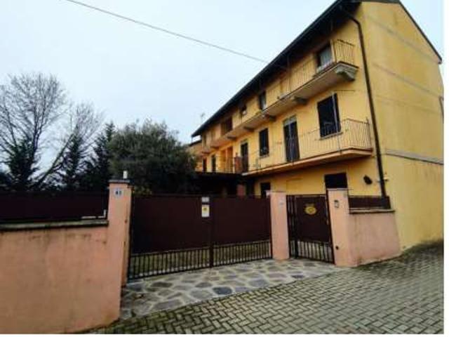 Appartamento in vendita a Cerano, Novara