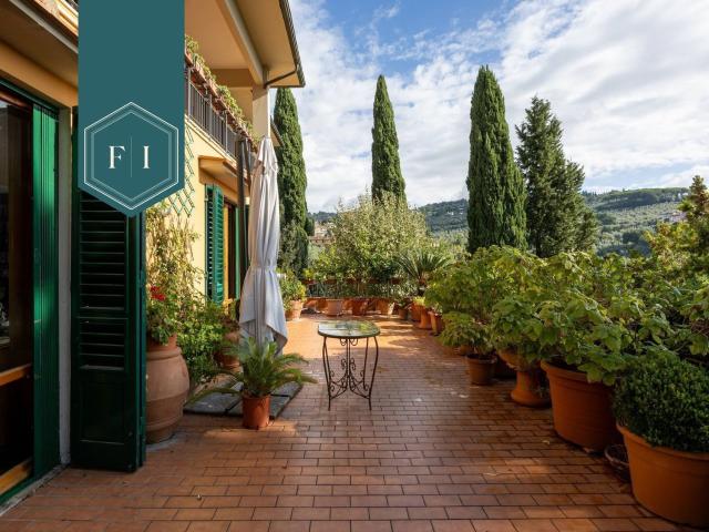 Appartamento in vendita a Settignano, Firenze