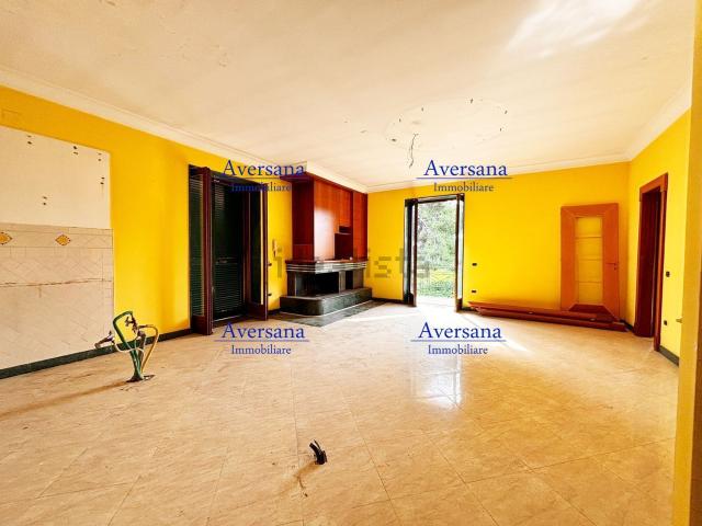 Appartamento in vendita a Parete, Campania