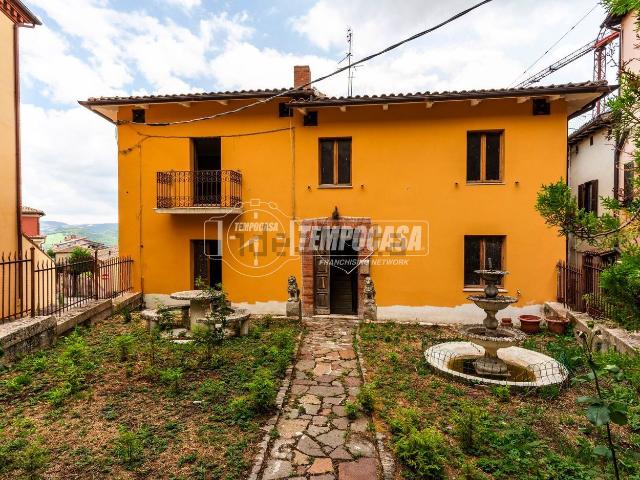 Appartamento in vendita a Marche, Macerata