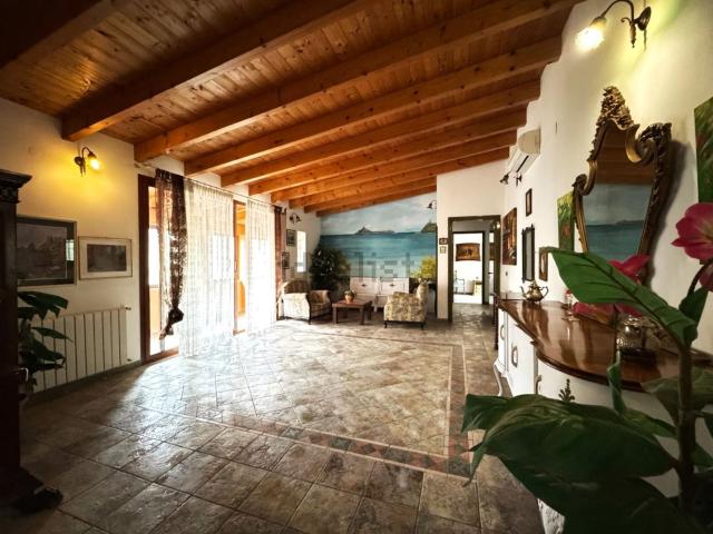 Appartamento in vendita a Bonaria, Cagliari