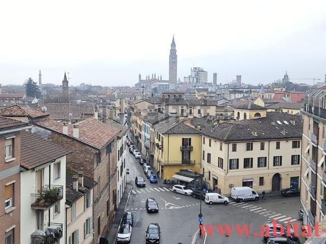 Attico in vendita a Centro Storico, Cremona