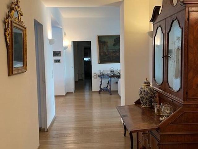 Appartamento in vendita a Pesaro, Pesaro E Urbino