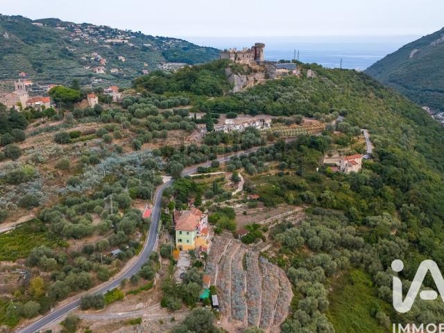 Appartamento in vendita a Finale Ligure, Liguria