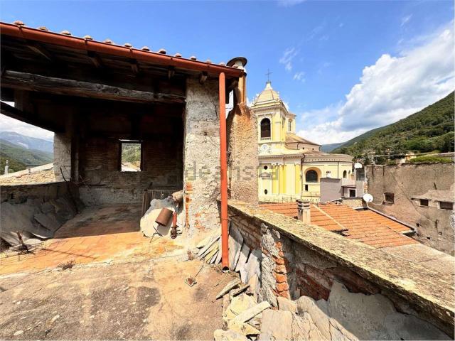 Appartamento in vendita a Pieve Di Teco, Liguria