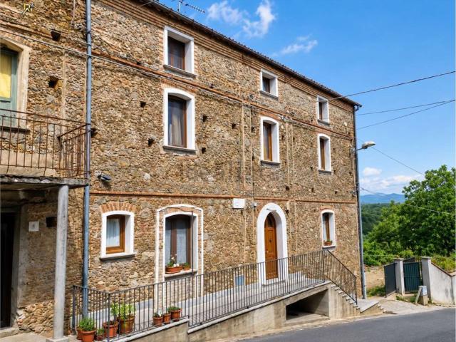 Appartamento in vendita a San Bernardo, Decollatura