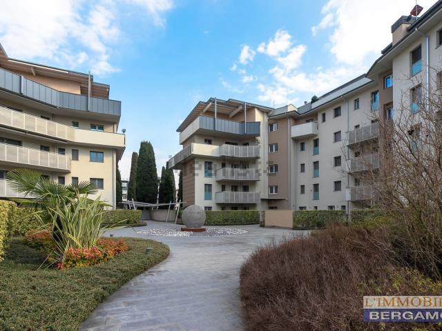 Appartamento in vendita a Curnasco, Treviolo