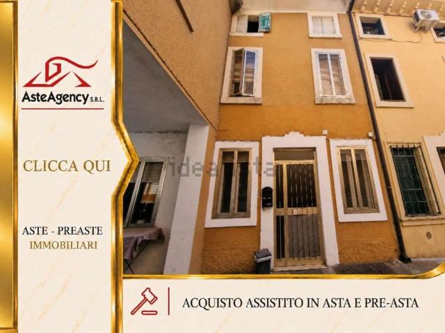 Appartamento in vendita a Pra' de la Bassa, Villafranca di Verona