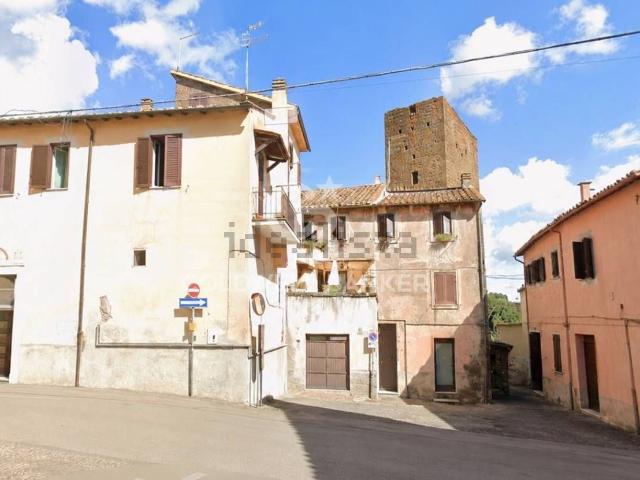 Appartamento in vendita a Sutri, Lazio