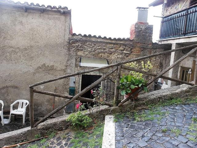 Appartamento in vendita a Carsoli, Abruzzo
