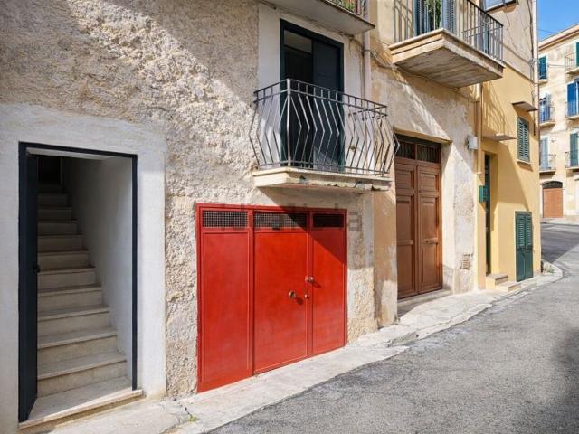 Appartamento in vendita a Aquino, Monreale