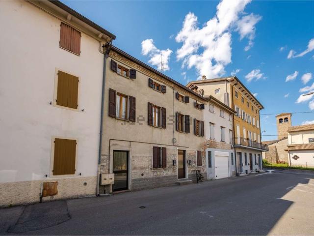 Appartamento in vendita a Felino, Reggio Emilia