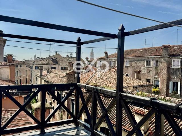 Appartamento in vendita a Venezia-Murano-Burano, Venezia