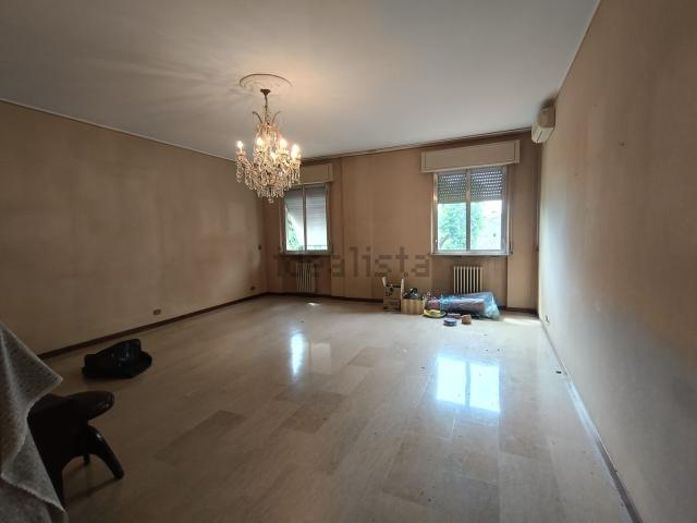 Appartamento in vendita a Centro Storico, Cremona