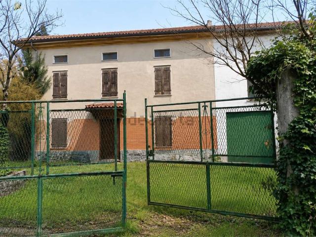 Appartamento in vendita a Castel Rocchero, Asti