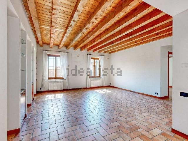Appartamento in vendita a Brugherio, Lombardia