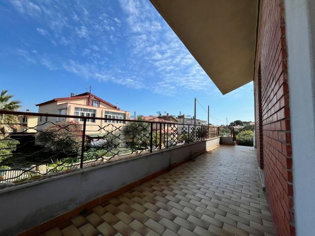 Appartamento in vendita a La Maddalena, Capoterra